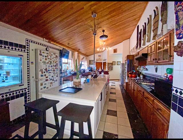 5 BEDROOM HOUSE FOR SALE IN BENDOR